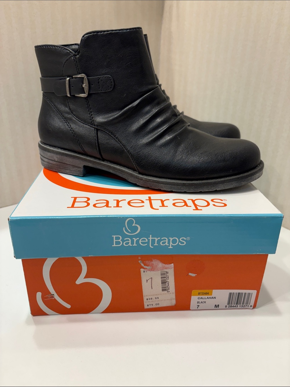 Baretraps Callahan ankle boots Size 7
